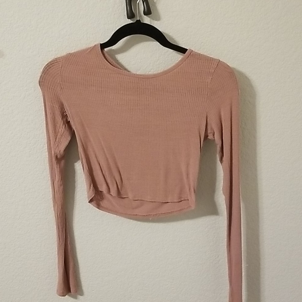 Long sleeve crop top